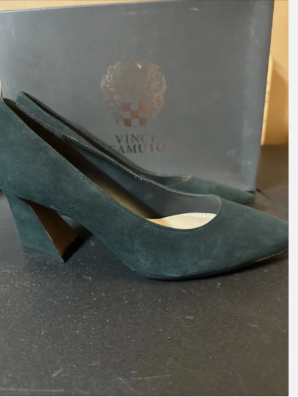 Vince Camuto Suede Pump-Halienda-Evergreen-10M-NEW-A659435